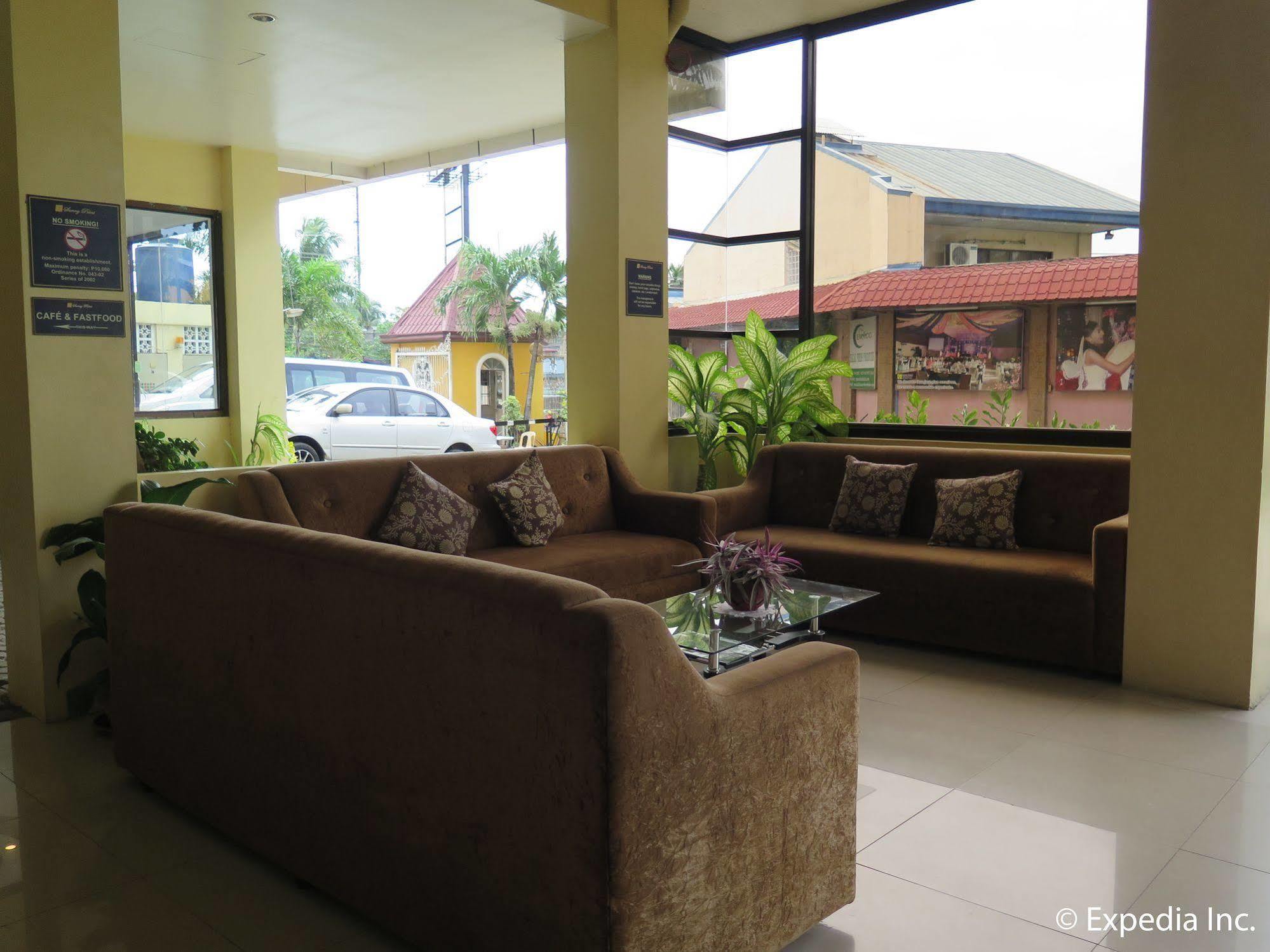 Oyo 197 Sunny Point Hotel Davao City Exteriér fotografie