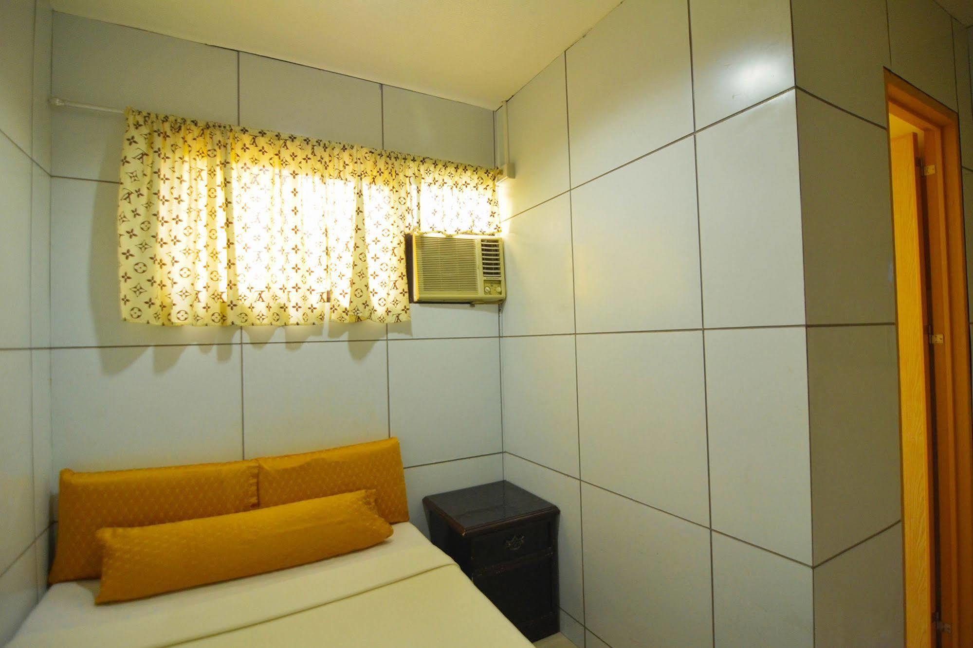 Oyo 197 Sunny Point Hotel Davao City Exteriér fotografie